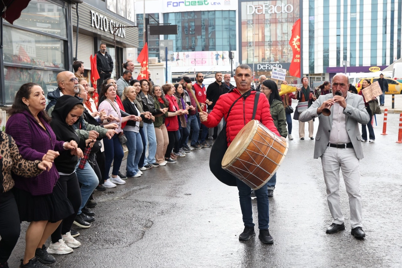 İzmir &Ccedil;iğli&rsquo;de 1 Mayıs coşkusu