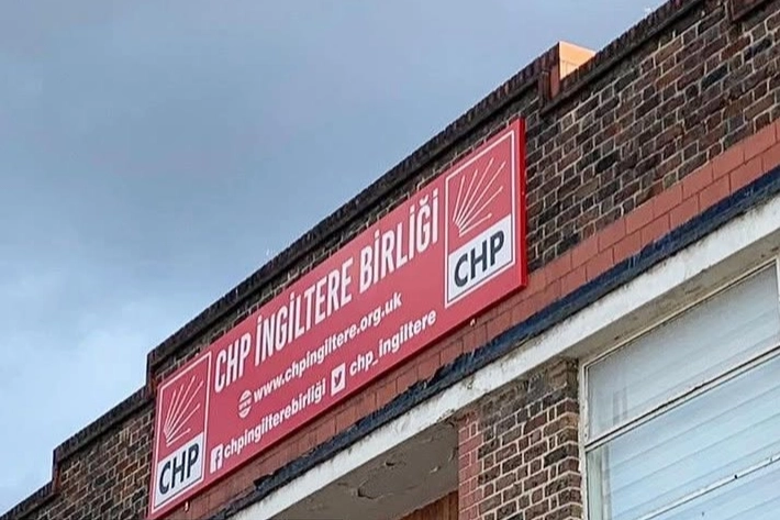 CHP İngiltere Birliği y&ouml;netimi g&ouml;revden alındı! Ge&ccedil;ici kurul atandı