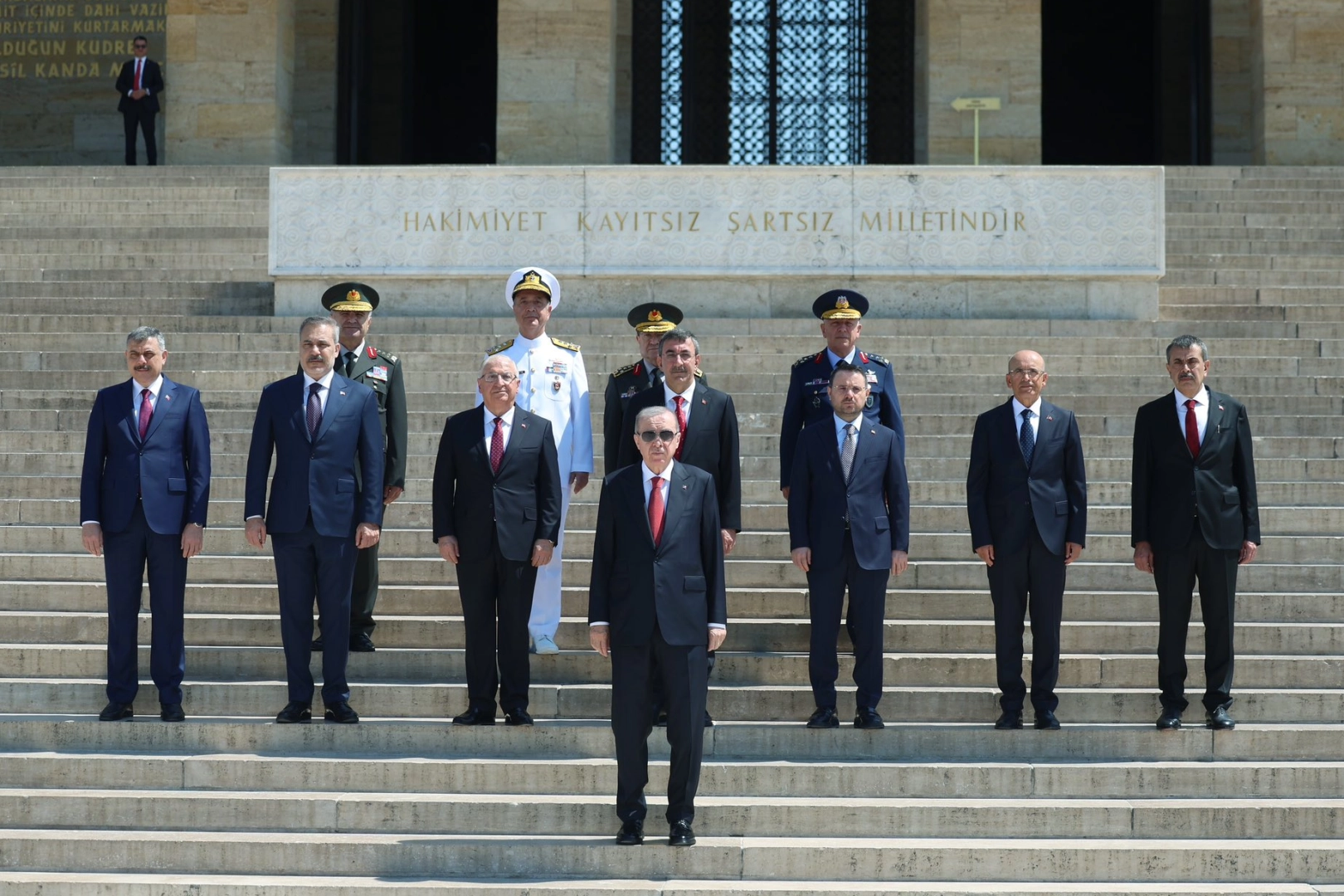 YAŞ kararları a&ccedil;ıklandı! 25 general ve amiral terfi etti... Hava Kuvvetleri Komutanı değişti