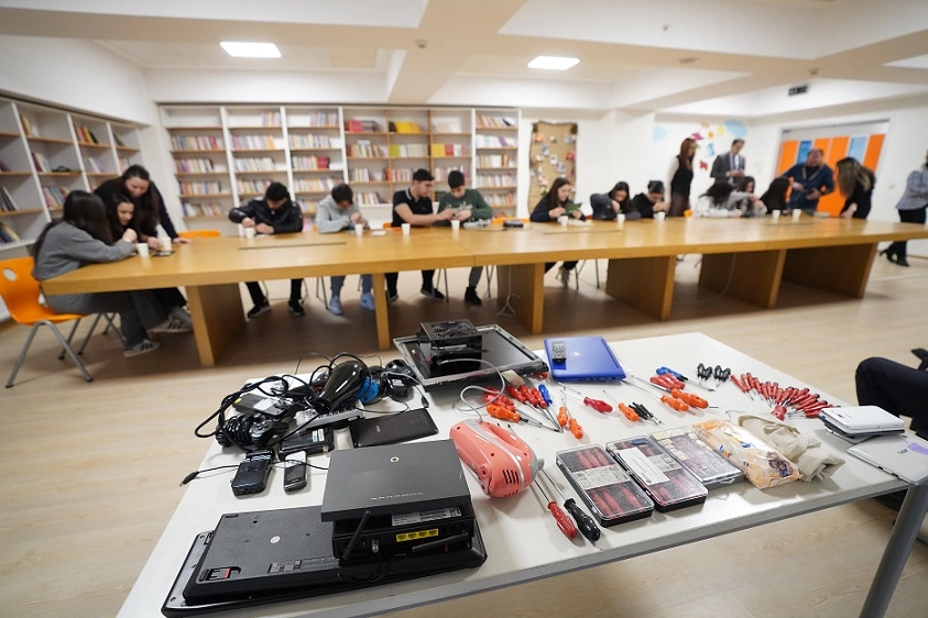 İstanbul Beylikd&uuml;z&uuml;&rsquo;nde &ouml;ğrencilere elektronik atık eğitimi