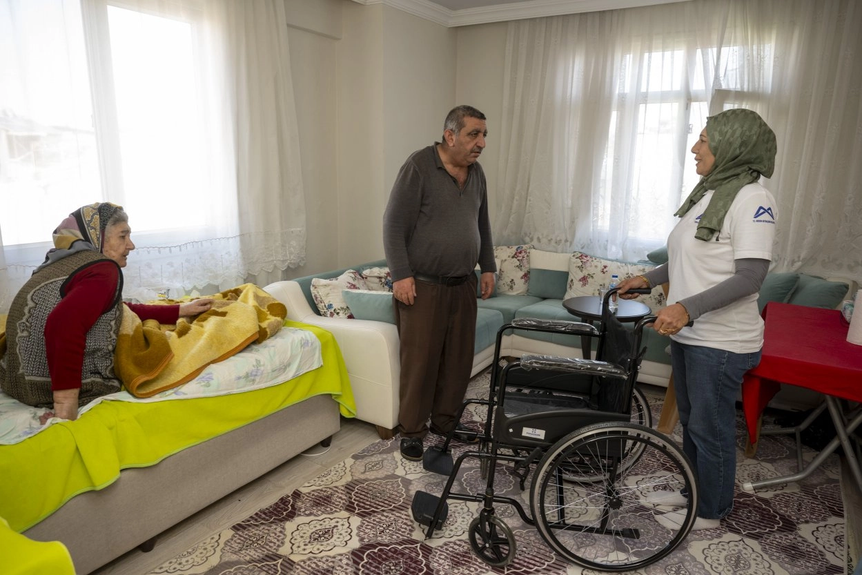 Mersin&rsquo;de engelli vatandaşlara &uuml;cretsiz medikal destek