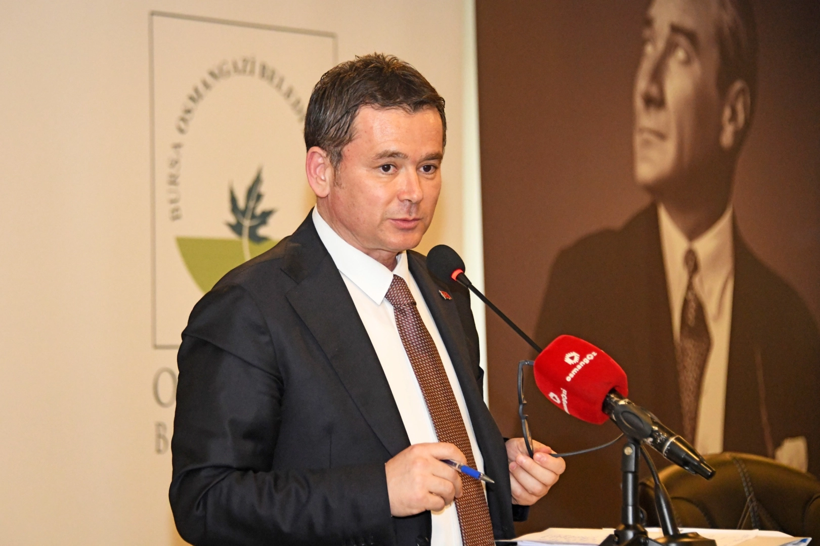 Osmangazi'de Başkan Aydın b&uuml;t&ccedil;ede yapılan tasarrufları tek tek anlattı