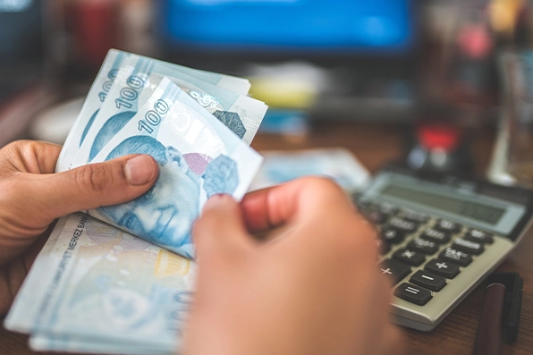 En y&uuml;ksek getiride zirveler değişti... K&uuml;l&ccedil;e altın yerini bıraktı