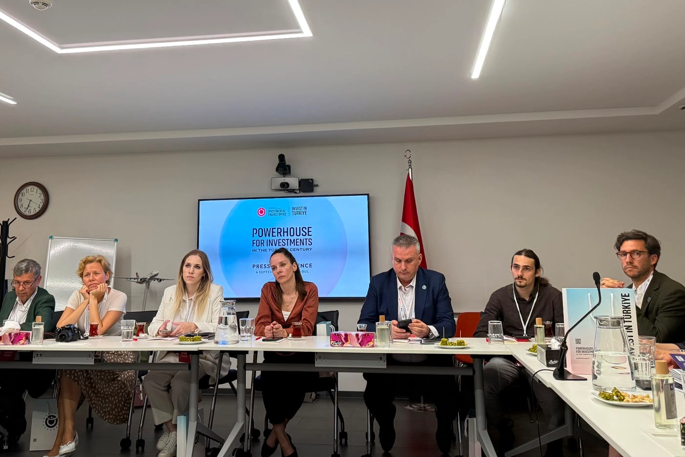İstanbul'da "Yatırımlar İ&ccedil;in G&uuml;&ccedil;l&uuml; Merkez T&uuml;rkiye" medya programı yapıldı