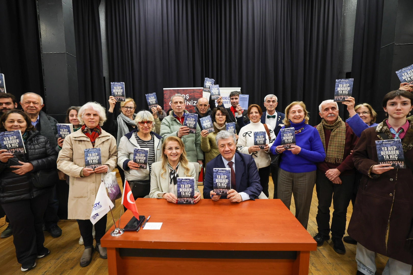 İstanbul Bakırk&ouml;y'de T&uuml;rkiye'nin geleceği konuşuldu