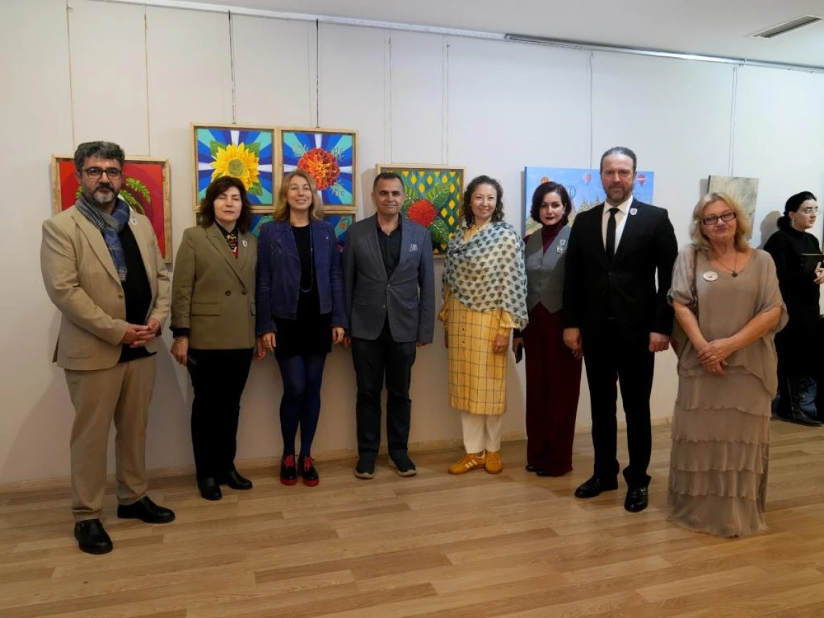 10 &Uuml;lkeden 38 Sanat&ccedil;ının Katıldığı Sergi Alanya&rsquo;da A&ccedil;ıldı