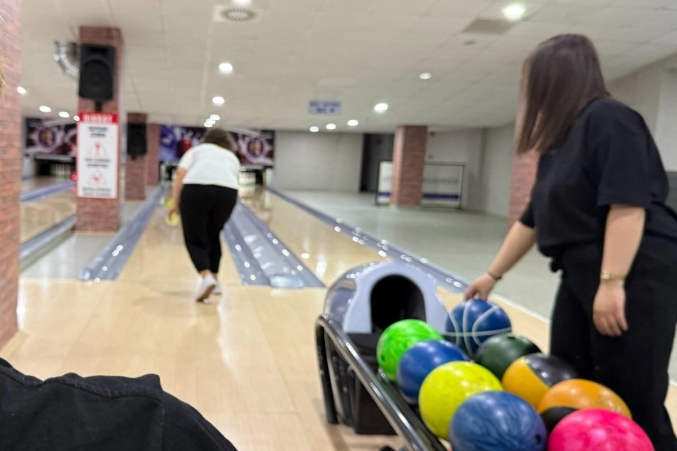&Ccedil;orum&rsquo;da anneler bowlingde buluştu
