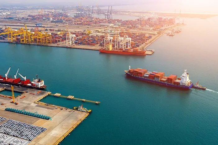 İhracat 9 ayda 211 milyar dolara y&uuml;kseldi... İstanbul ve Kocaeli zirvede