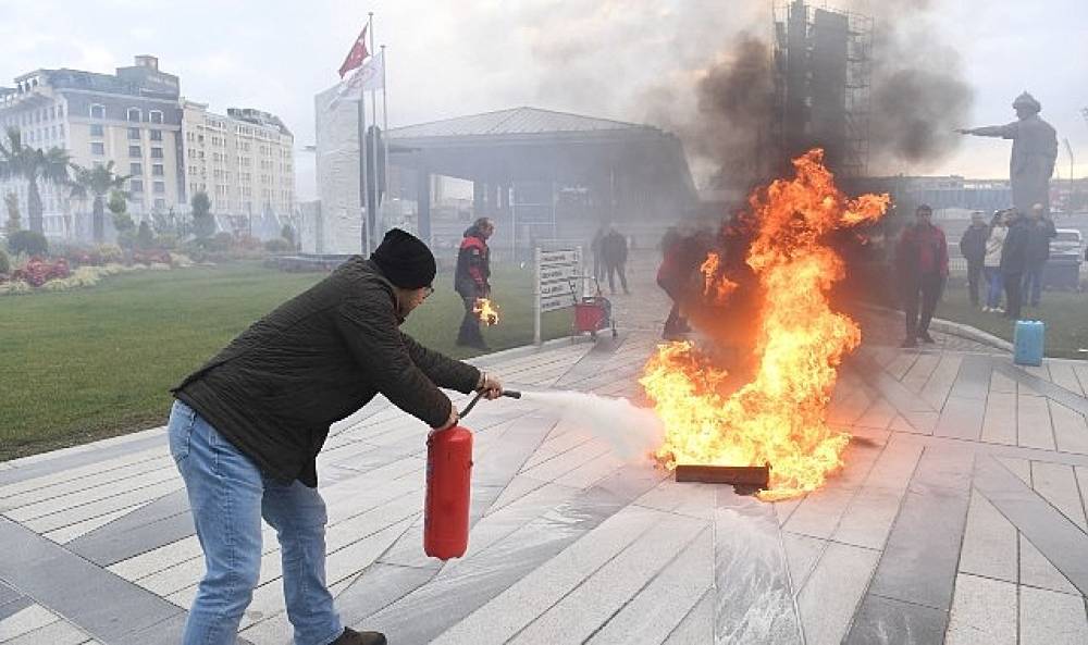 Osmangazi'de başarılı deprem ve yangın tatbikatı