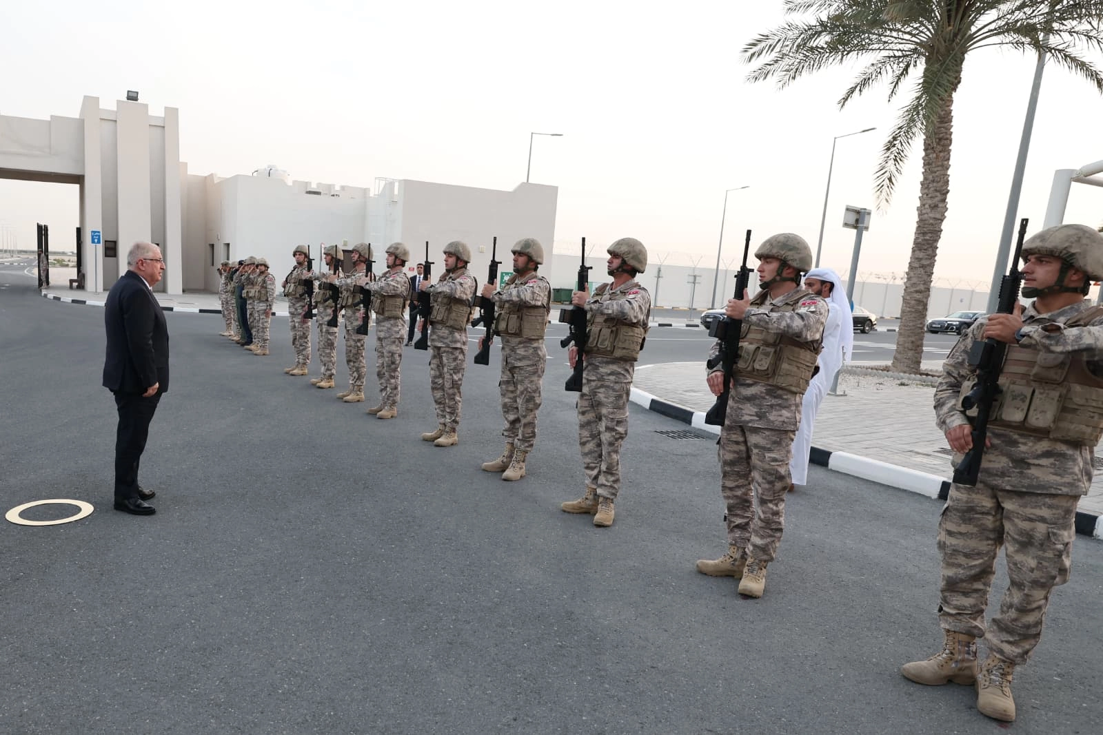 Bakan G&uuml;ler Katar&rsquo;da