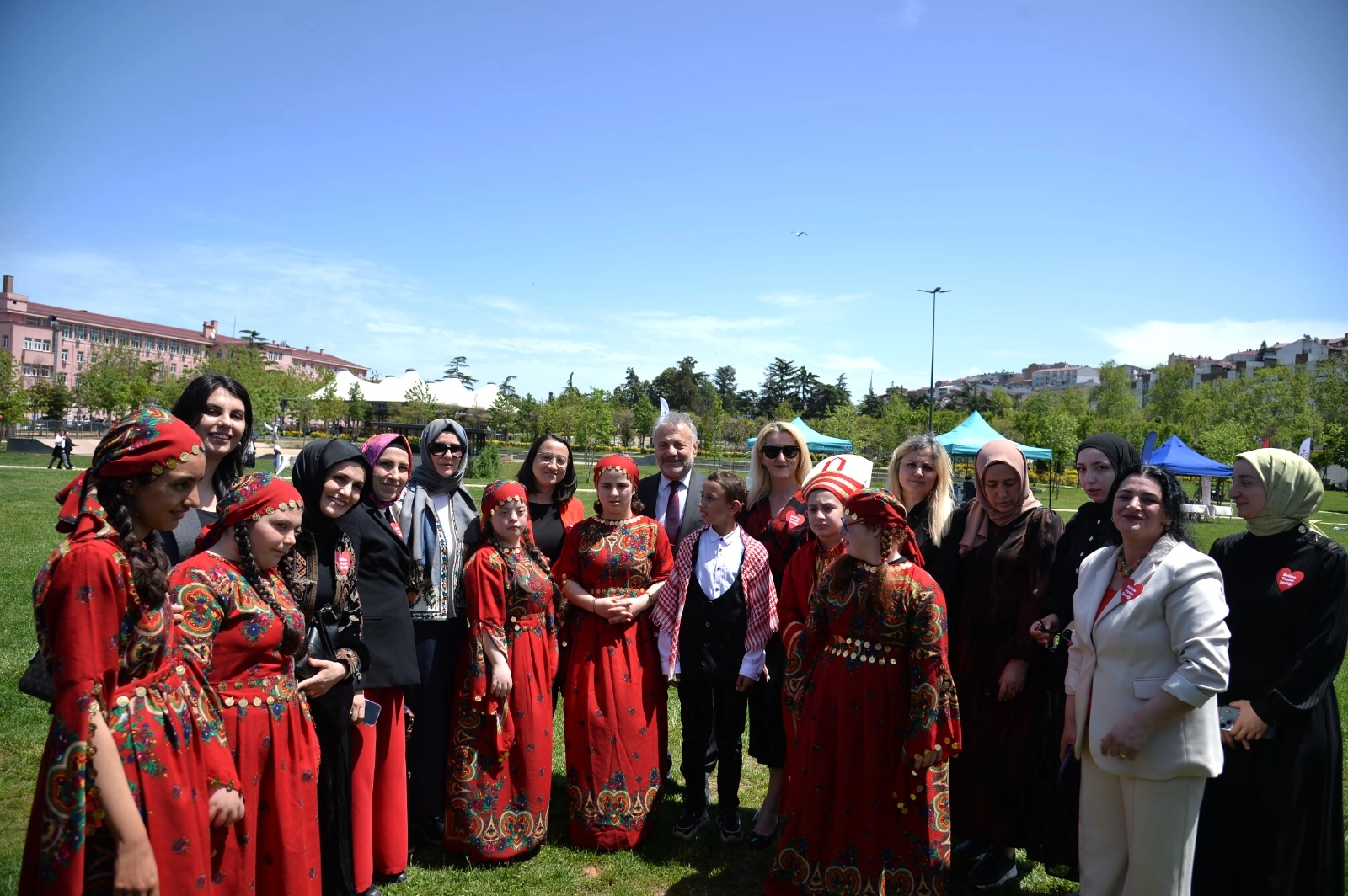 Trabzon'da &ouml;zel bireyler i&ccedil;in muhteşem şenlik