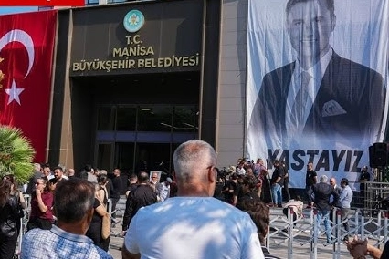 Manisa B&uuml;y&uuml;kşehir'den Yeni Akit'e su&ccedil; duyurusu!