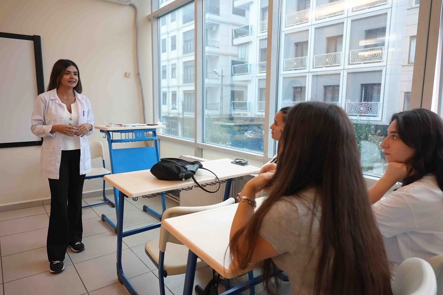 İstanbul Maltepe'de YKS hazırlık eğitimleri başladı&nbsp;