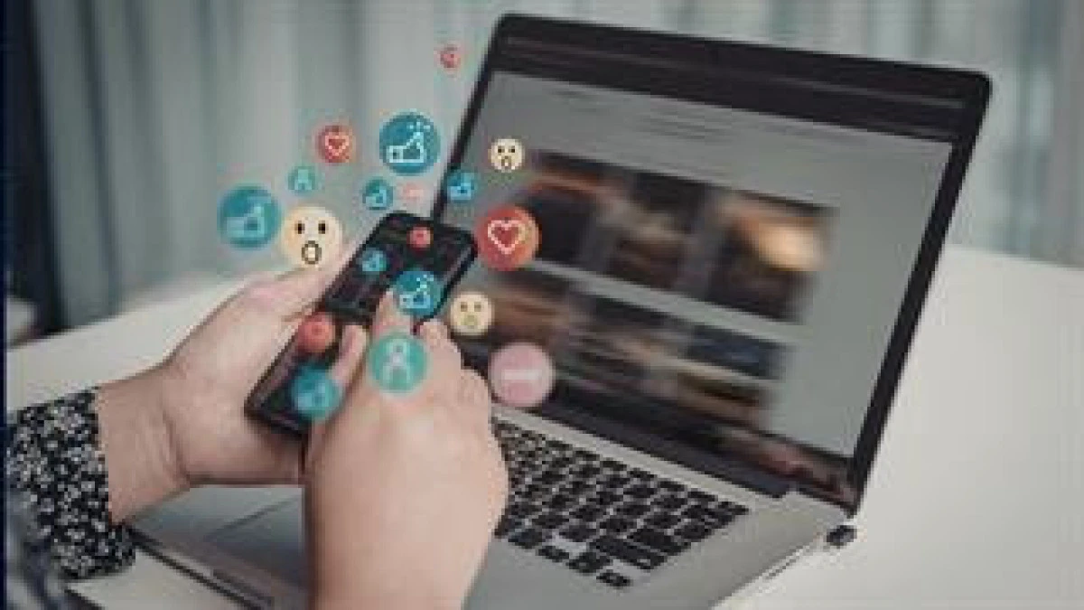 15 Yaş Altına Sosyal Medya Yasağı Tartışılıyor: &ldquo;&Ccedil;ocukları Korurken Toplumu G&ouml;zetlemeyin&rdquo;