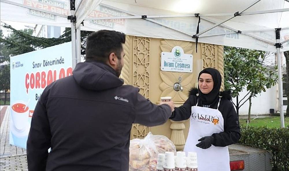 Öğrencilere Sabah Çorbası İnegöl Belediyesi'nden