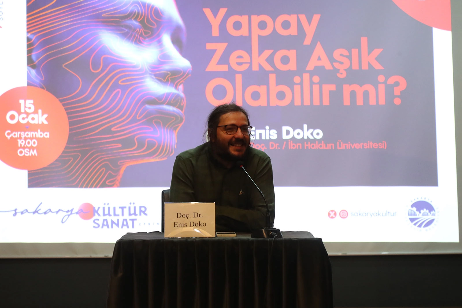 Enis Doko ‘Yapay Zekâ âşık olabilir mi?’ sorusuna Sakarya'da cevap verdi: ''Aşık olamaz ama''