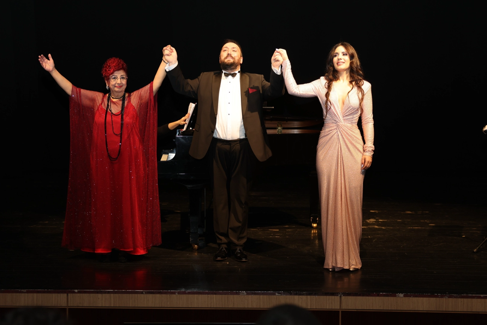 Bursa Nil&uuml;fer&rsquo;de Sevgililer G&uuml;n&uuml;&rsquo;nde &ldquo;Operada Aşk&rdquo; konseri