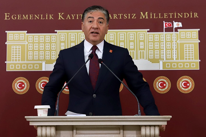 CHP'de olağan&uuml;st&uuml; hamle... Murat Emir: 900'e yakın imzayla Genel Merkeze gideceğiz