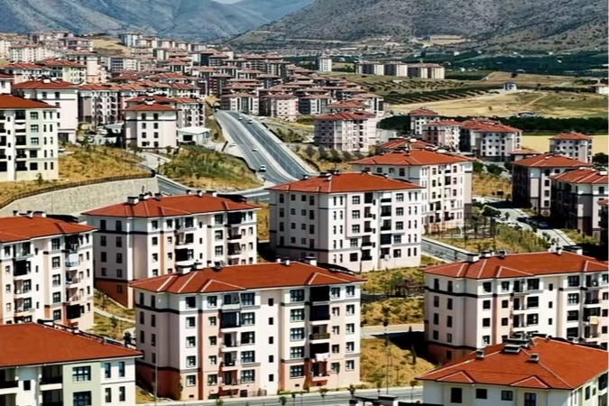 Bakan Kurum: 7 milyona yakın kişi g&uuml;venli yuvaya kavuştu