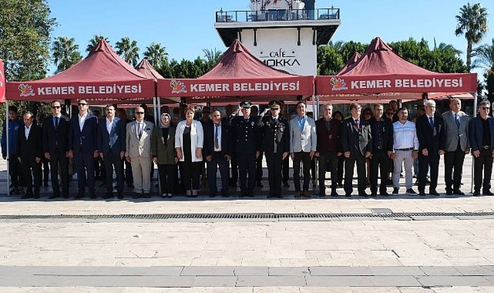 Kemer'de muhtarlar Günü kutlandı