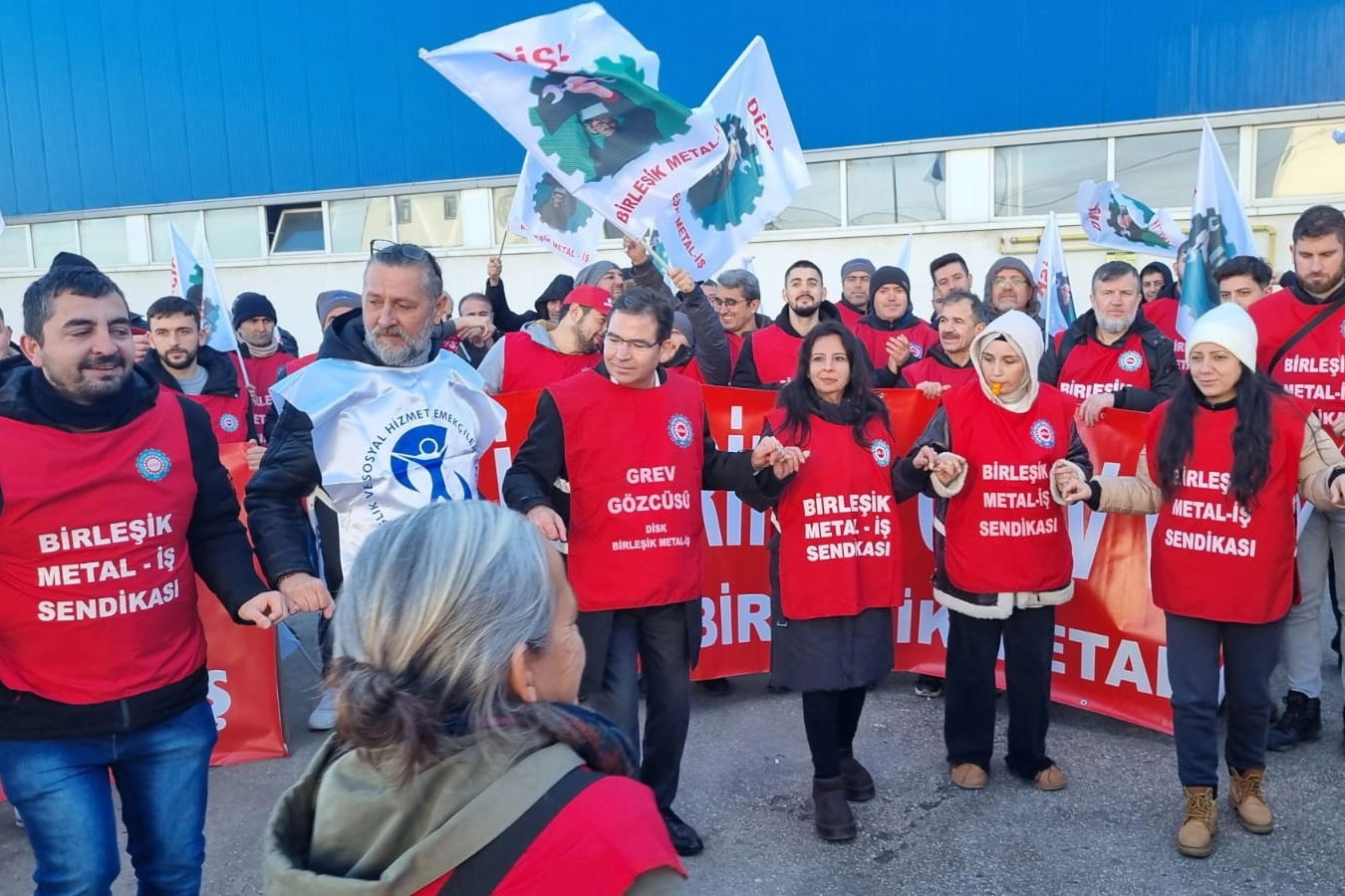 Balıkesir Bandırma'da Arıtaş Kriyojenik'te grev başladı