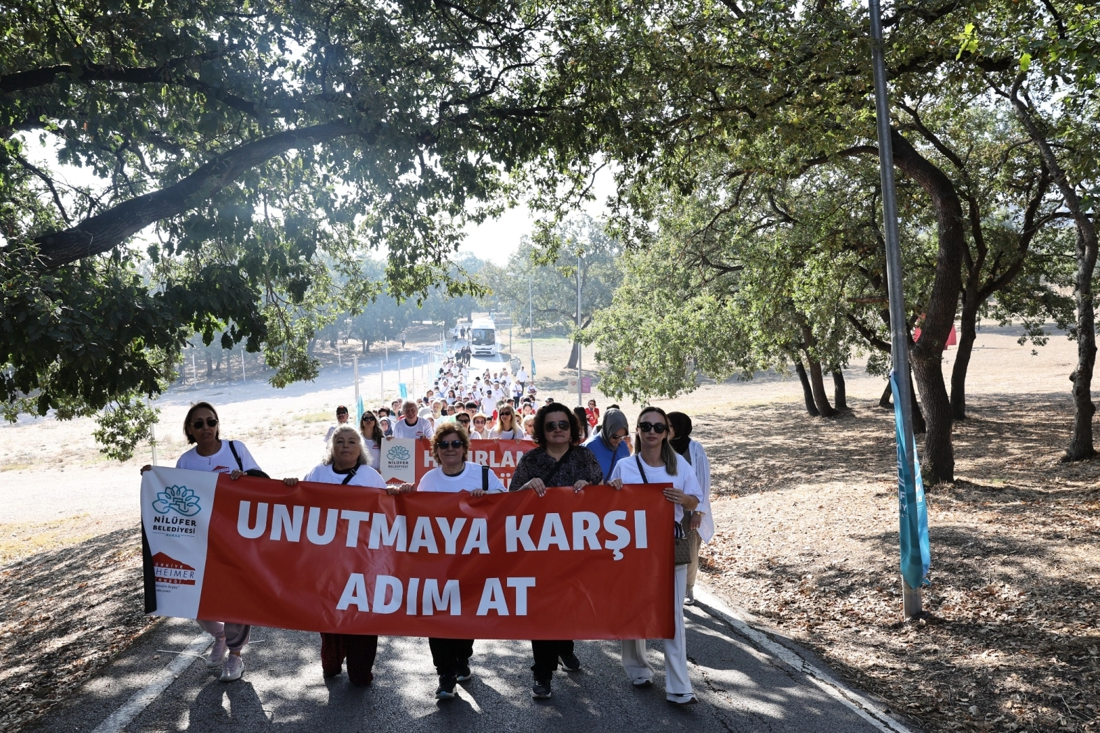 Bursa Nil&uuml;fer&rsquo;de unutmaya karşı adım attılar
