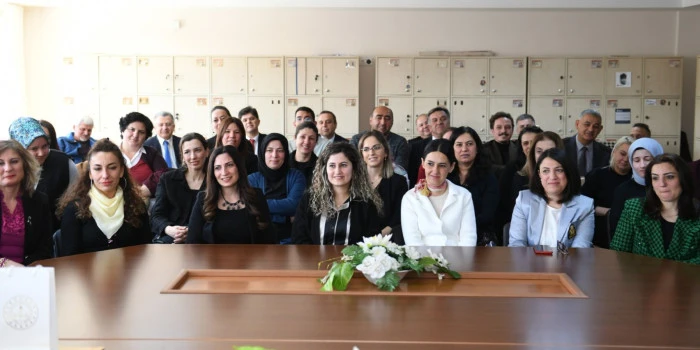 2026 YILI YARIYIL TATİLİ &Ouml;ĞRETMENLERİN MAZERETE BAĞLI YER DEĞİŞTİRME DUYURULARI YAYIMLANDI