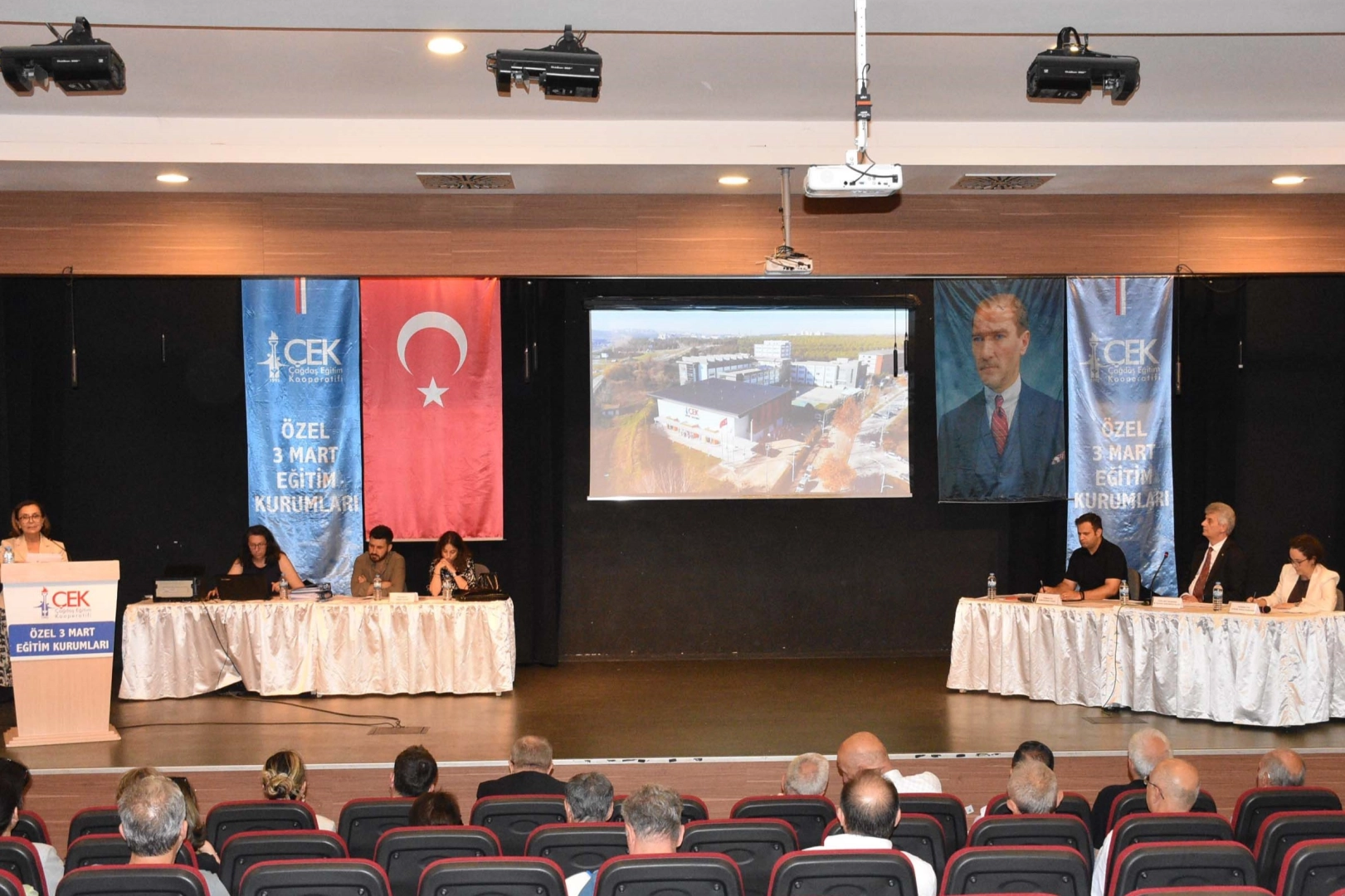 &Ccedil;EK 31. Genel Kurulu&rsquo;nda eğitim vurgusu... 115 milyon TL burs desteği sağlandı