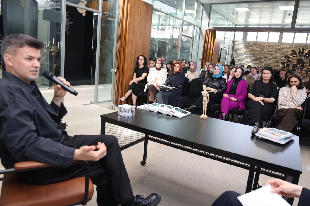 &Uuml;nl&uuml; modacıdan moda t&uuml;yoları