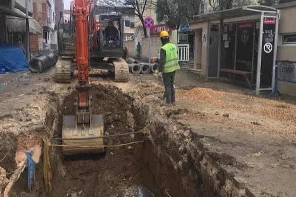 Zafer mahallesinde altyapı sorunu devam ediyor