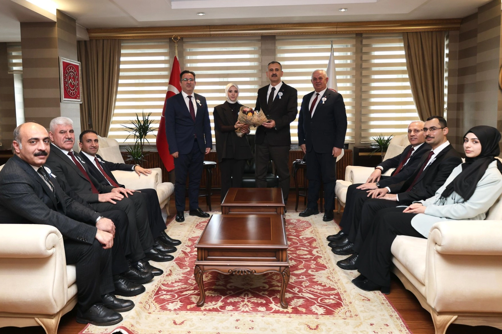 Ağrı Defterdarı'ndan Vali Bozkurt&rsquo;a hafta ziyareti