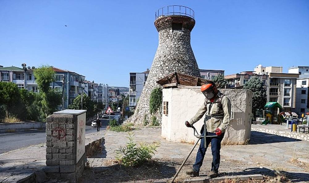 Buca'da yaz temizliği hız kesmeden s&uuml;r&uuml;yor