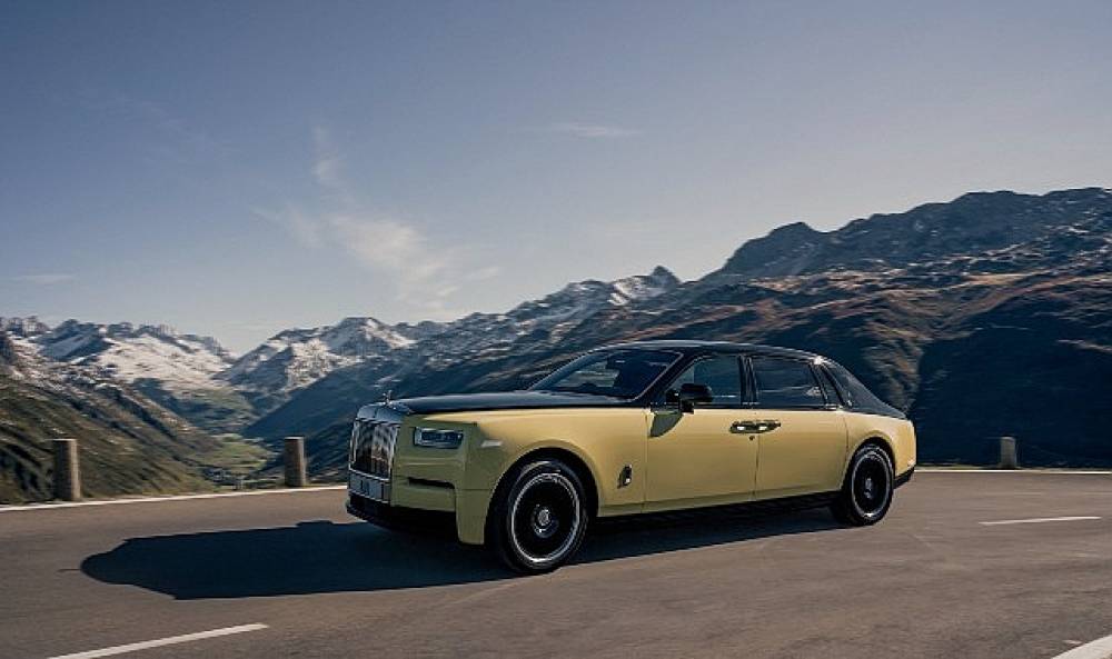 Rolls-Royce, 'Goldfinger' Filminin 60. Yılı Şerefine Özel Phantom Extended Modelini Tanıttı