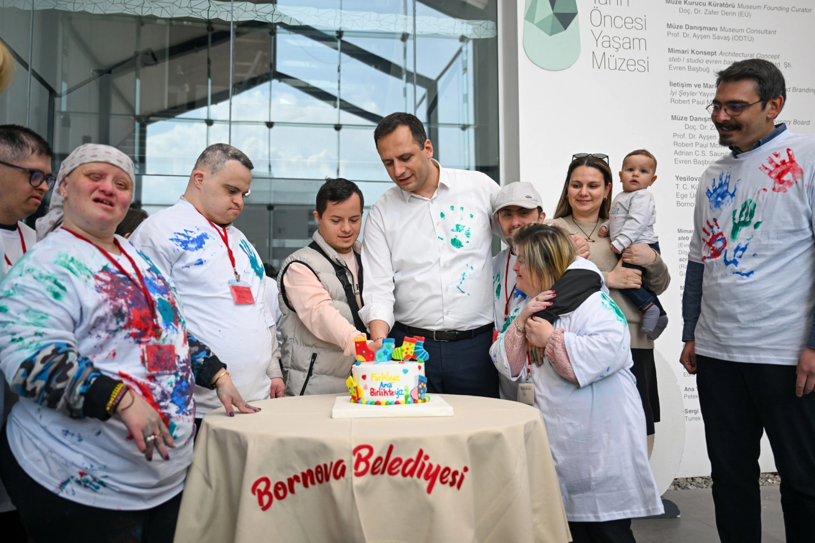 Bornova&rsquo;da sevginin izleri toprağa kazındı