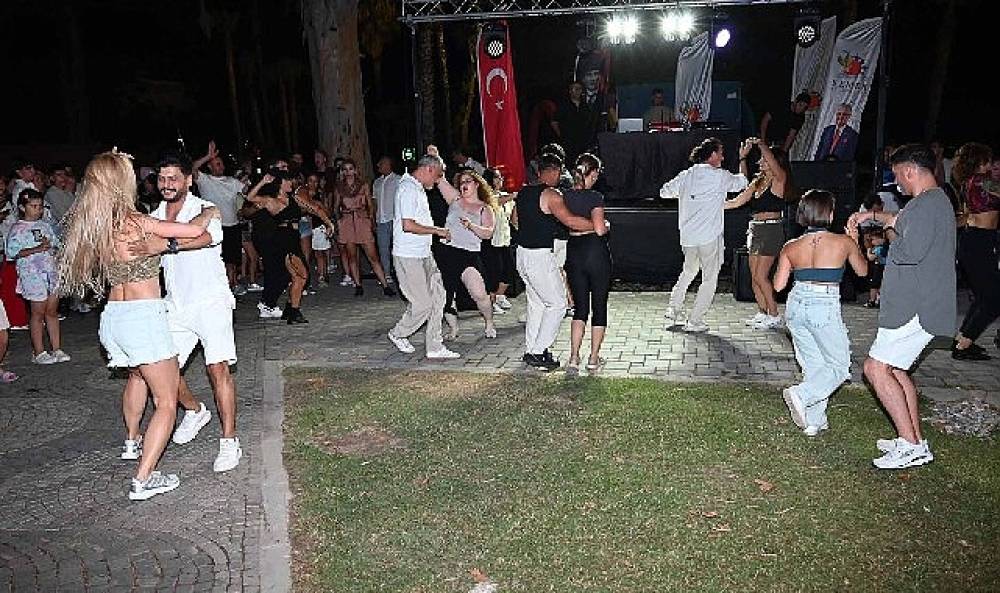 Kemer'de Latin R&uuml;zgarı Esti