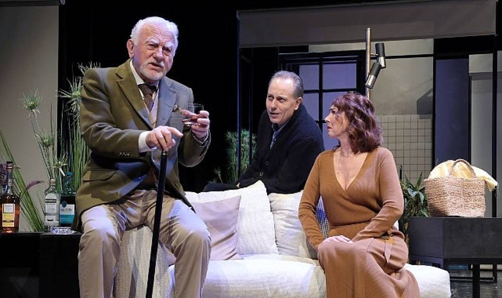 Şehrin Tiyatrosu 'Bir Halk D&uuml;şmanı' Oyunuyla Sarıyer'de