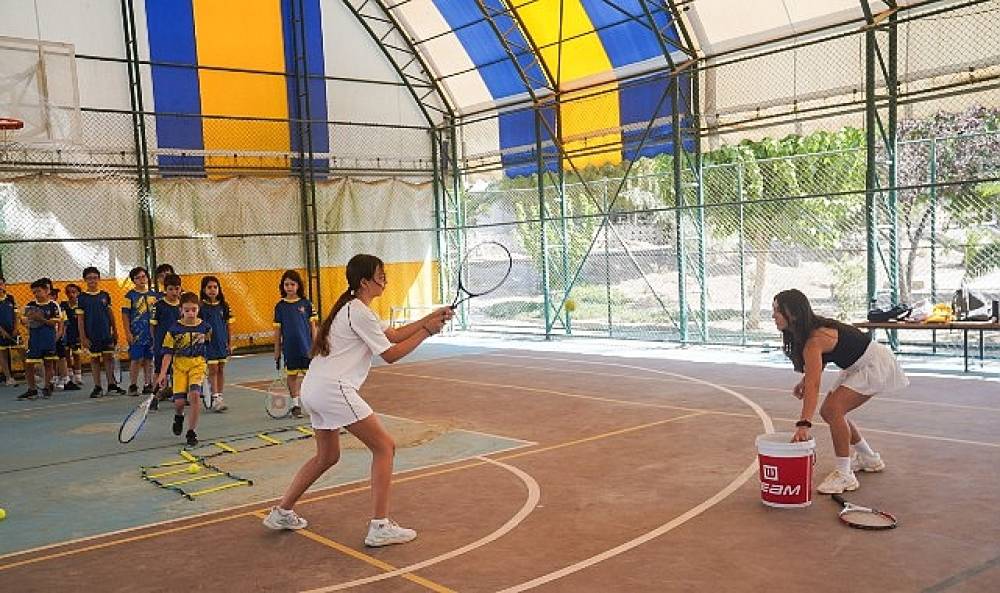 Seferihisar'da yaz sporla b&uuml;y&uuml;yor