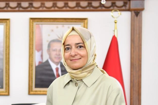 Fon iddialarına adı karışmıştı... Bet&uuml;l Sayan Kaya g&ouml;revlerinden affını istedi