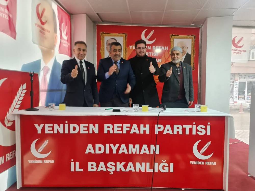 İYİ Parti ve MHP'den ayrılıp Yeniden Refah Partisi'ne katıldılar 