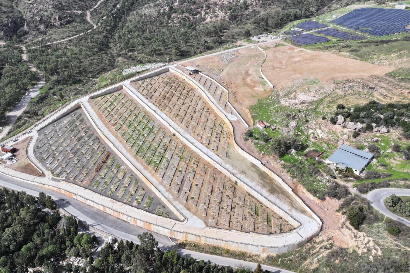 İzmir mezarlığına 70 futbol sahası b&uuml;y&uuml;kl&uuml;ğ&uuml;nde yeni alan