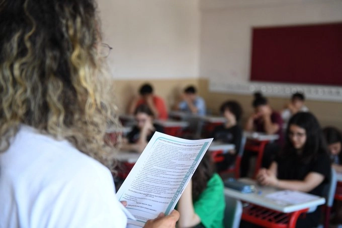 LGS&rsquo;de yeni uygulama... Sertifikalı okuyucu ve kodlayıcılar g&ouml;rev yapacak