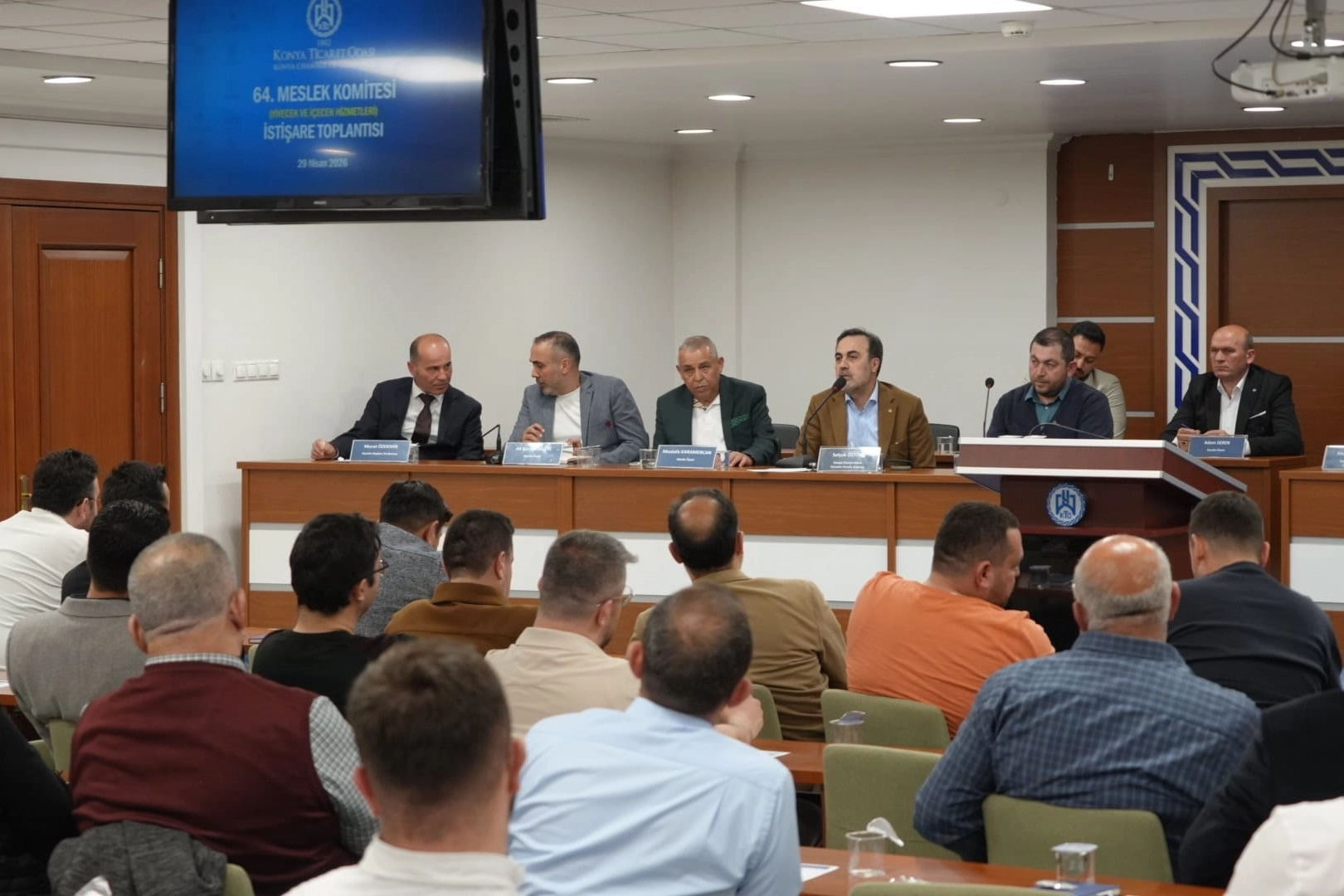 Konya&rsquo;da yiyecek-i&ccedil;ecek sekt&ouml;r&uuml; masaya yatırıldı