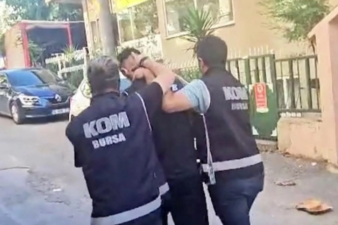 Su&ccedil; &ouml;rg&uuml;tlerini &ouml;venlere operasyon