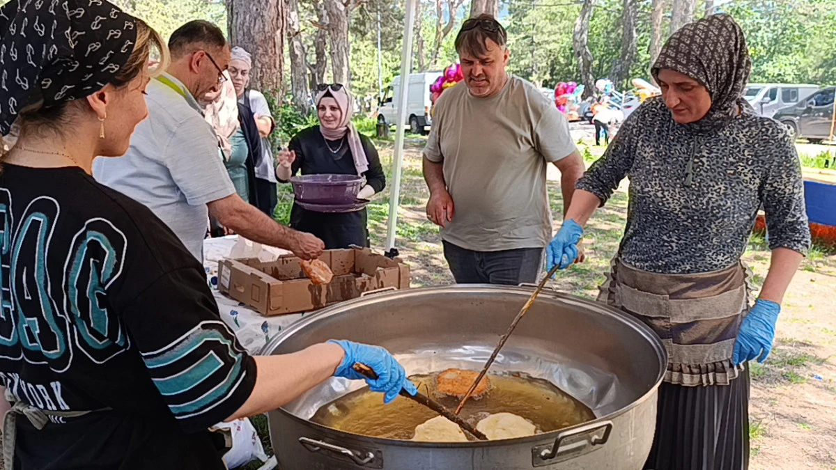 Artvinliler 5. Marmara Bişi Festivali'nde Buluştu