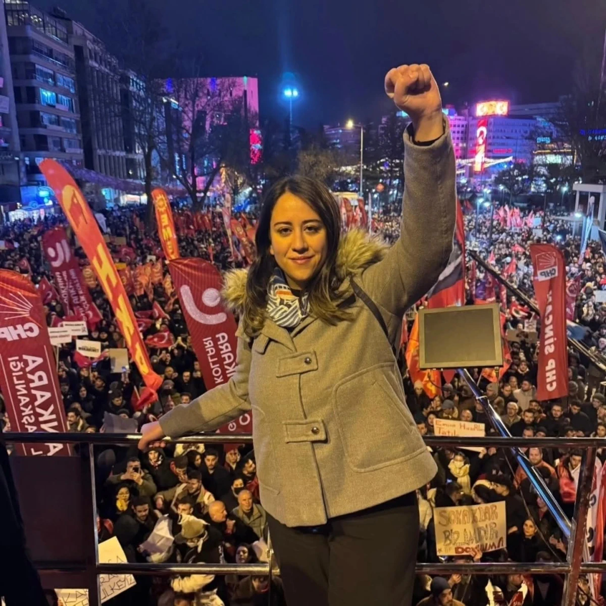Ay&ccedil;a &Ccedil;ağlar: 2025 Zor Bir Yıldı, 2026&rsquo;ya Dayanışmayla Giriyoruz