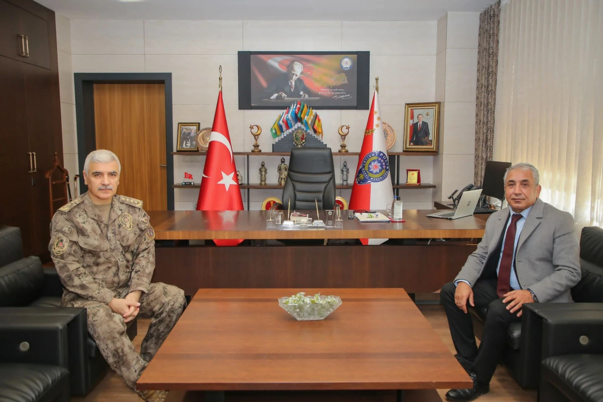 Ayhan Akyol&rsquo;dan Kahramanmaraş Emniyetine Şehitler İ&ccedil;in Taziye