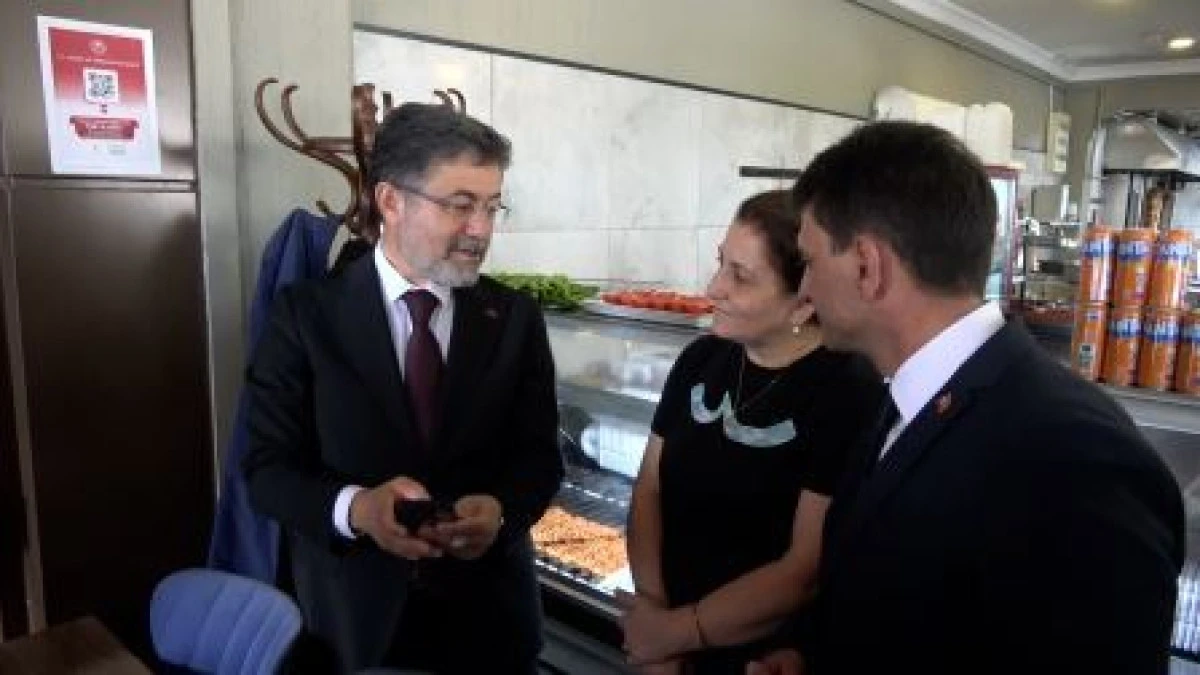 Bakan Yumaklı Şile Ziyaretinde &ldquo;Karekod Uygulaması&rdquo; Denetimi Yaptı.