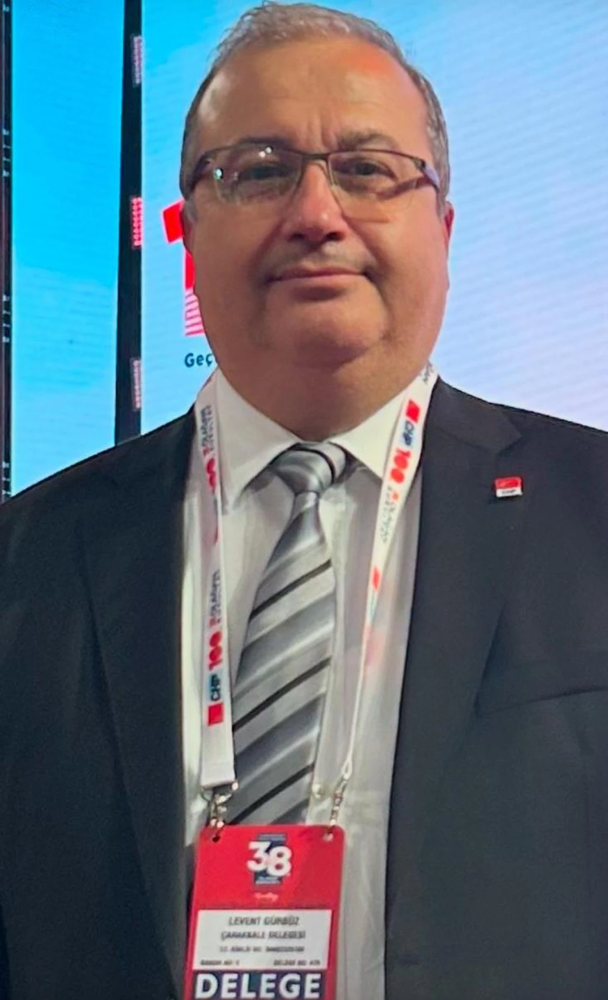 Başkan G&uuml;rb&uuml;z&rsquo;den &Ouml;zg&uuml;r &Ouml;zel&rsquo;in Yeniden Se&ccedil;ilmesine İlişkin A&ccedil;ıklama: &ldquo;T&uuml;rkiye Umudunu CHP&rsquo;de B&uuml;y&uuml;t&uuml;yor&rdquo;