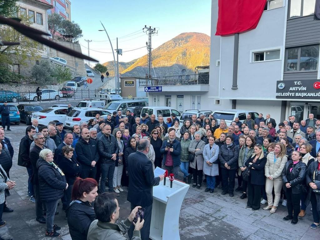 CHP Artvin İl Başkanı Yusuf Orhan Atan:  AHMET ÖZER’İN TUTUKLANMASI, HALK İRADESİNİN GASP EDİLMESİDİR”