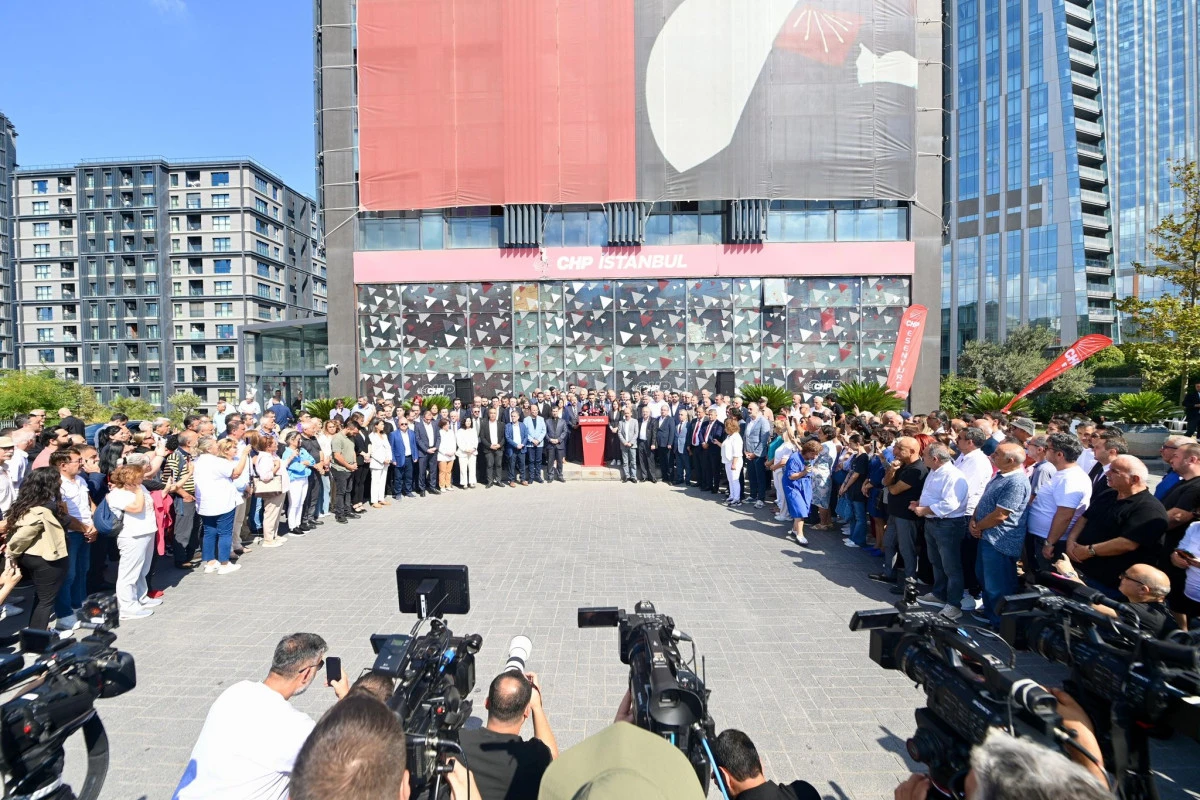 CHP &Ccedil;ANAKKALE İL BAŞKANI LEVENT G&Uuml;RB&Uuml;Z: &ldquo;BİRLİK VE BERABERLİKLE &Ouml;RG&Uuml;T LİSTESİ OLUŞTURMALIYIZ&rdquo;